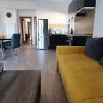 Apartamento Crni