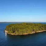 Crni Kukljica