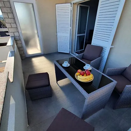 Apartment Crni Kukljica