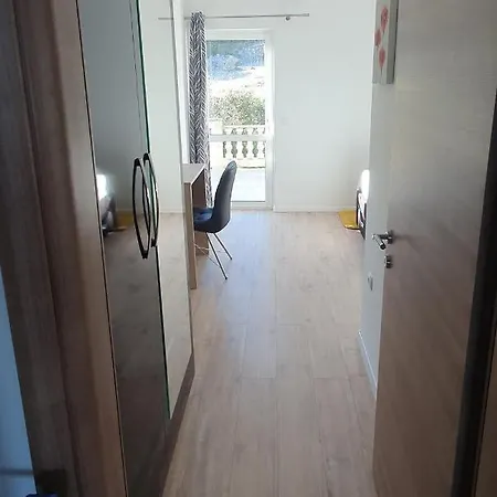 Crni Apartament Kukljica