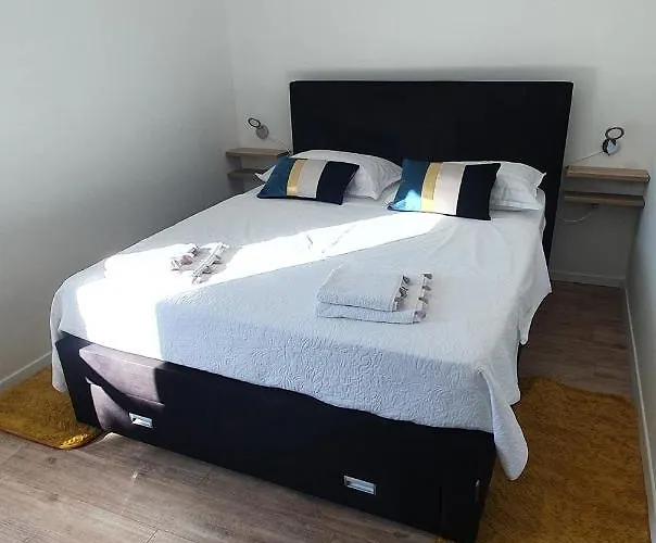 Crni Apartamento *