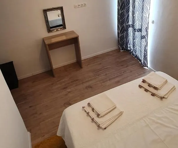 Apartamento Crni