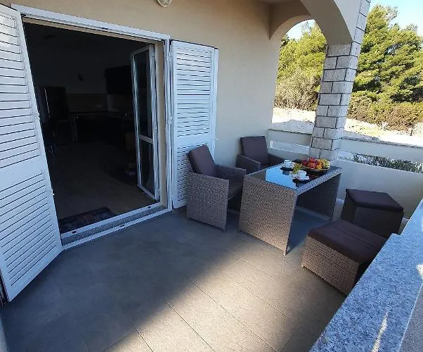 Apartamento Crni